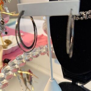 Elegant Silver Necklace and Hoop Earrings Set